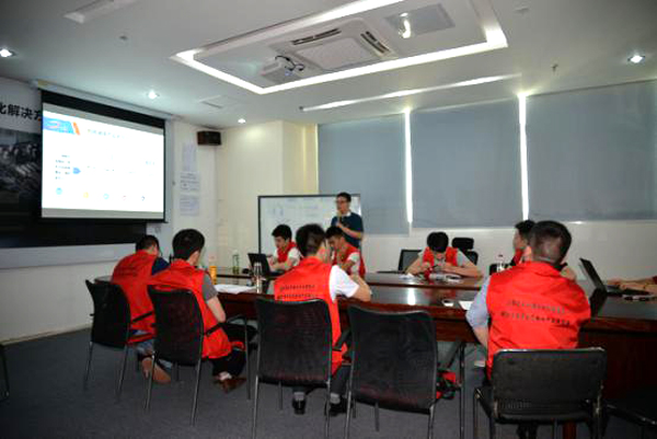 深?yuàn)W圖儀控學(xué)院 ?；沸袠I(yè)大講堂